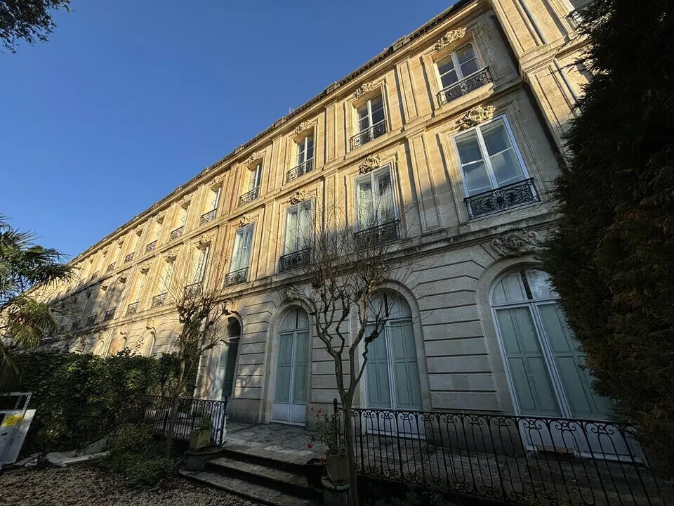 Office in Bordeaux to rent Building Photo- Image 1 of 6