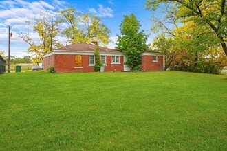 8901 W 95th St, Palos Hills, IL for sale Primary Photo- Image 1 of 12