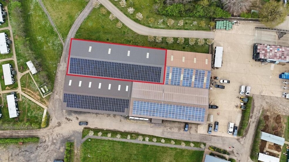 Tuesley Ln, Godalming to rent - Building Photo - Image 1 of 4