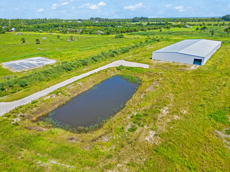 7501 SW Groveview Ter, Indiantown, FL for sale - Building Photo - Image 3 of 19