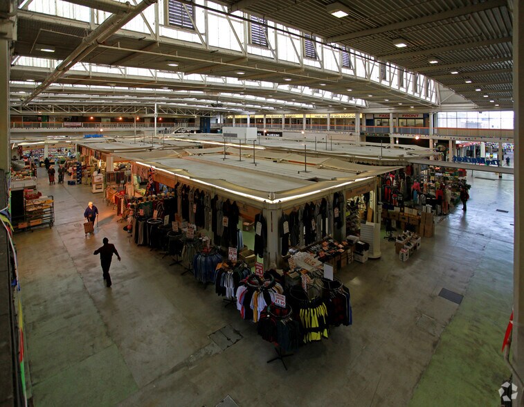The Market Sq, London for sale - Interior Photo - Image 1 of 1