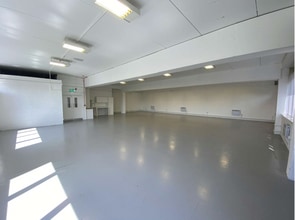145 Summerlee St, Glasgow to rent Interior Photo- Image 2 of 4