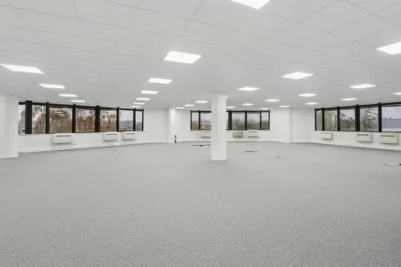 Office in Argenteuil to rent - Interior Photo - Image 3 of 9