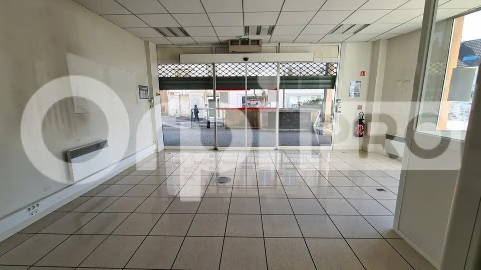 Location Bureaux 134 m² - Photo 1