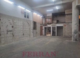 Retail in Barcelona, Barcelona to rent Interior Photo- Image 2 of 11