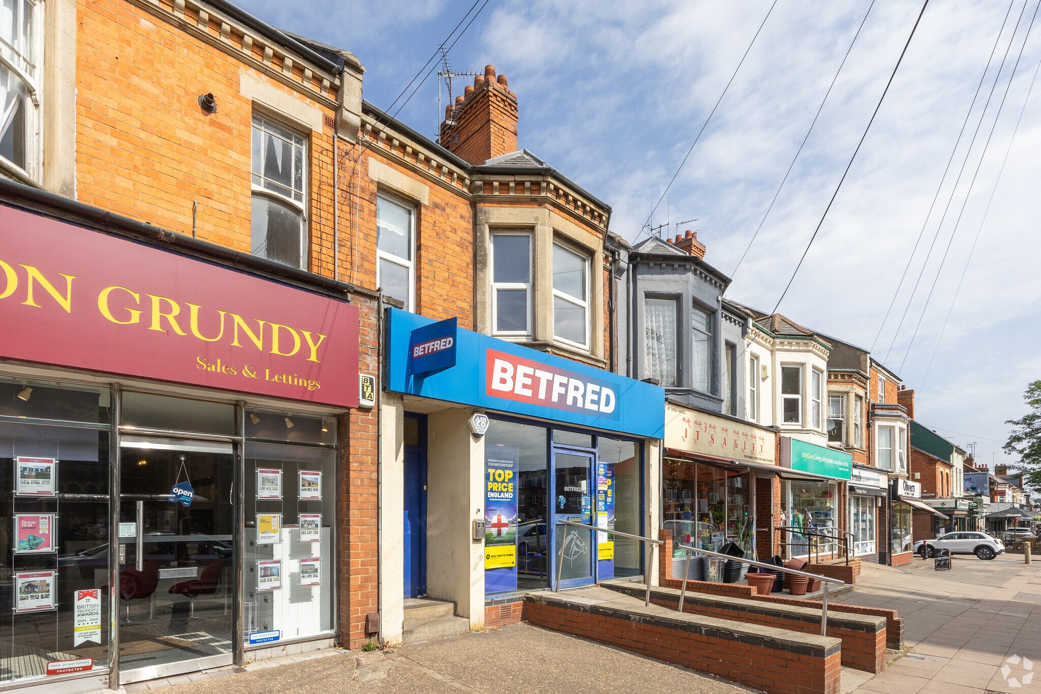 46-48 Kingsley Park Ter, Northampton for sale Primary Photo- Image 1 of 3