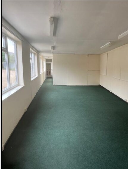 8 Stour Vale Rd, Stourbridge to rent Interior Photo- Image 1 of 3