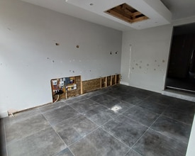 64 Chase Side, Enfield to rent Interior Photo- Image 2 of 2