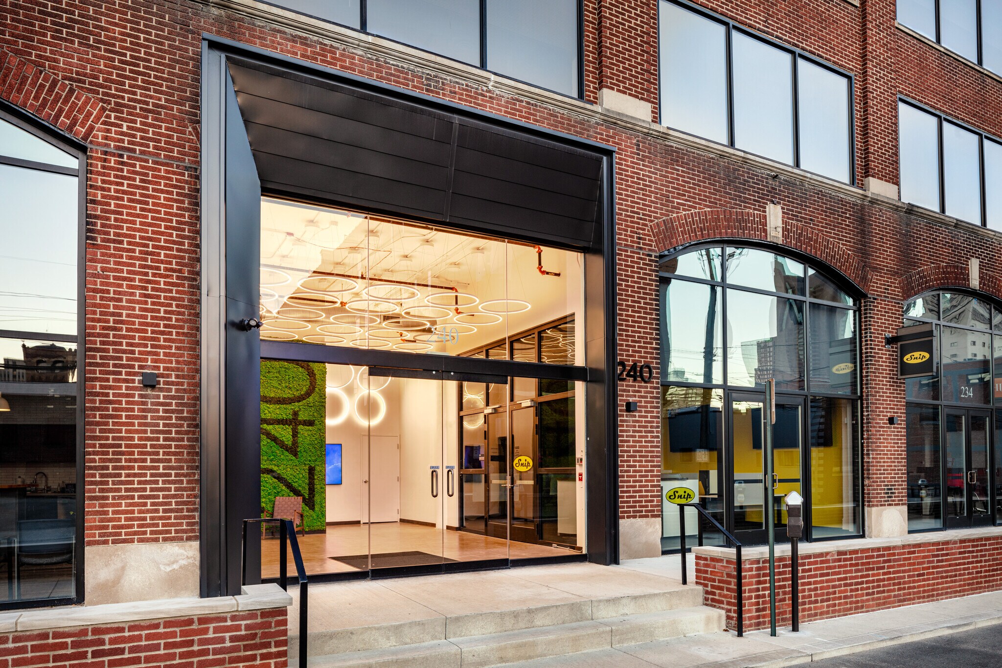 240 N 5th St, Columbus, OH to rent Building Photo- Image 1 of 9