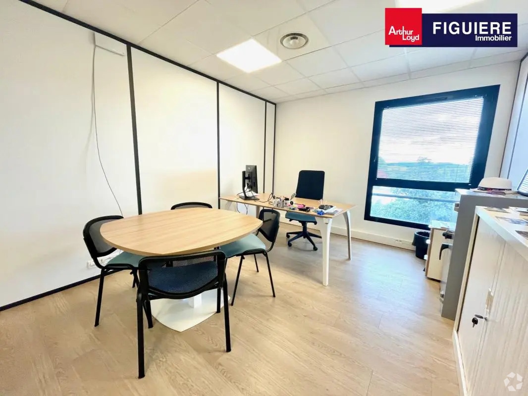 105 Rue Rue René Descartes, Aix-en-Provence to rent Interior Photo- Image 1 of 9