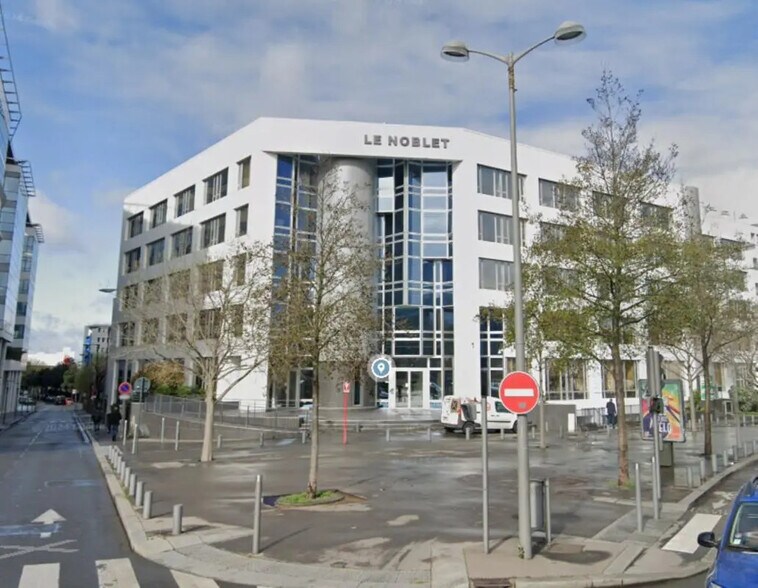 1-9 Boulevard Charles De Gaulle, Colombes for sale - Building Photo - Image 1 of 2