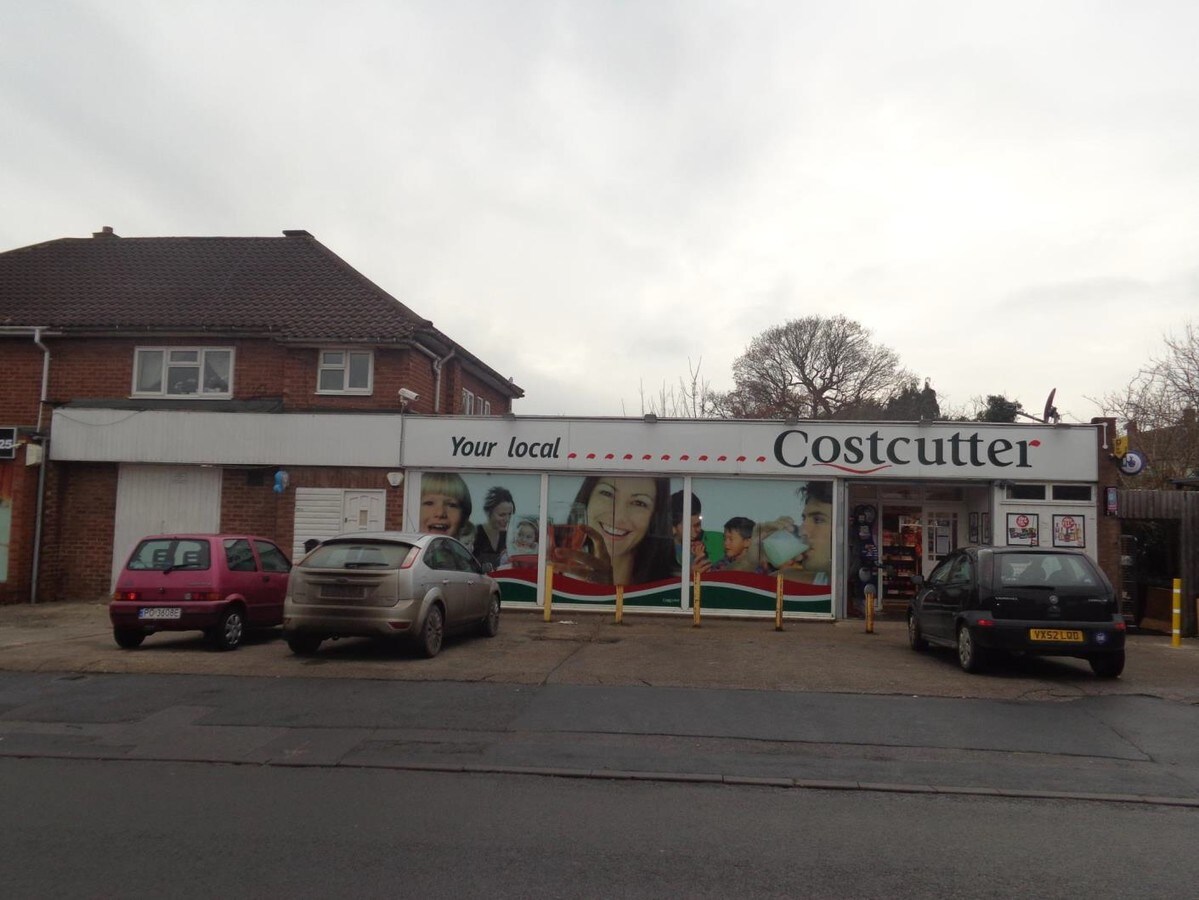 59 Prestwich Ave, Worcester WR5 1QG UK