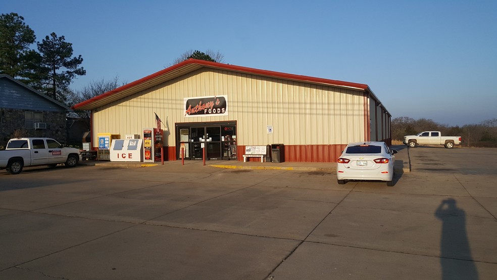 316 S Dawson St, Meeker, OK for sale - Primary Photo - Image 1 of 1