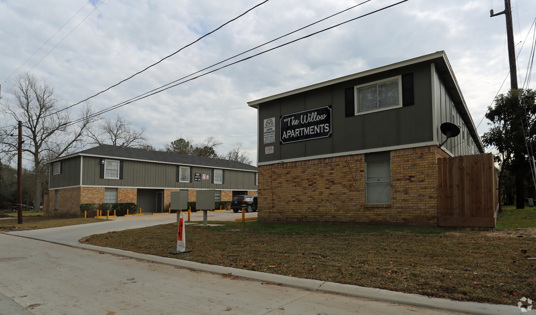 182 Willow St, Humble, TX for sale Primary Photo- Image 1 of 1