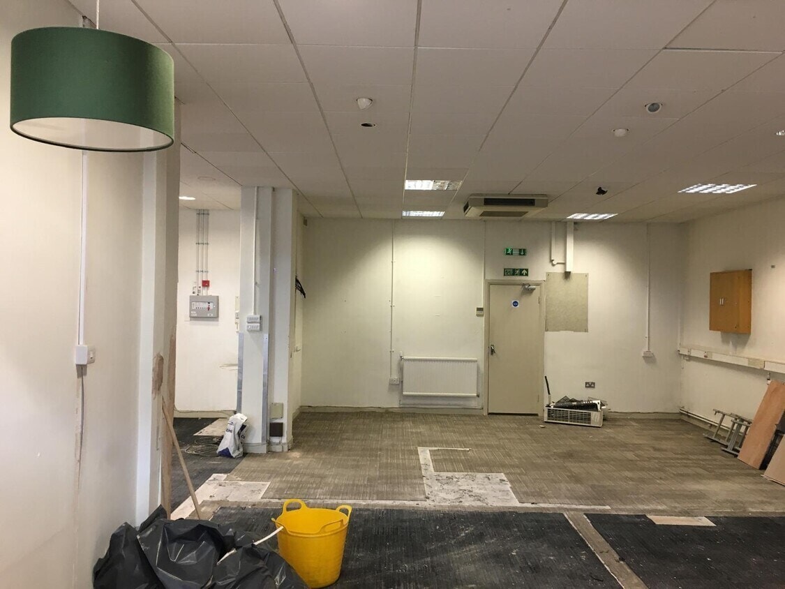 20-22 Grover Walk, Corringham to rent Interior Photo- Image 1 of 1