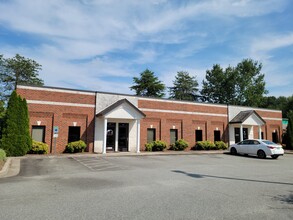 1224 NW 19th St Ln, Hickory, NC for sale Building Photo- Image 1 of 3