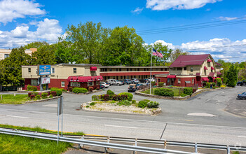 387 Riverdale St, West Springfield, MA for sale Primary Photo- Image 1 of 1