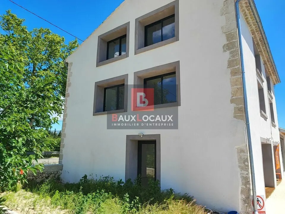 Location Bureaux 150 m² - Photo 1