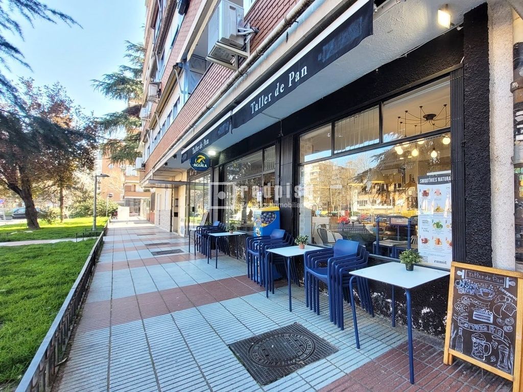 Retail in Alcorcón, Madrid to rent Interior Photo- Image 1 of 4