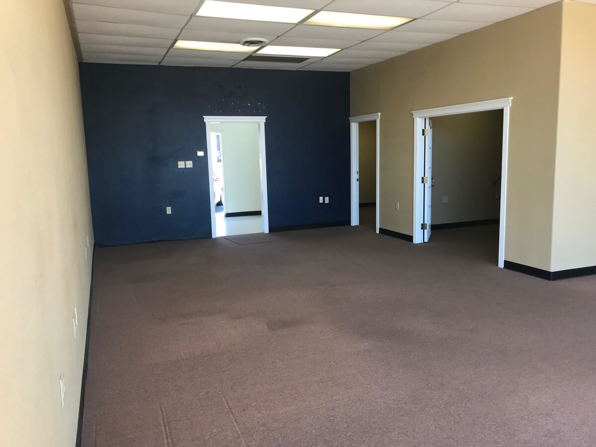 1017 Pat Booker Rd, Universal City 78148