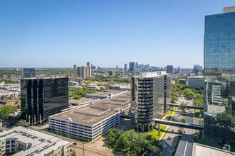 12 Greenway Plz, Houston, TX - AERIAL  map view