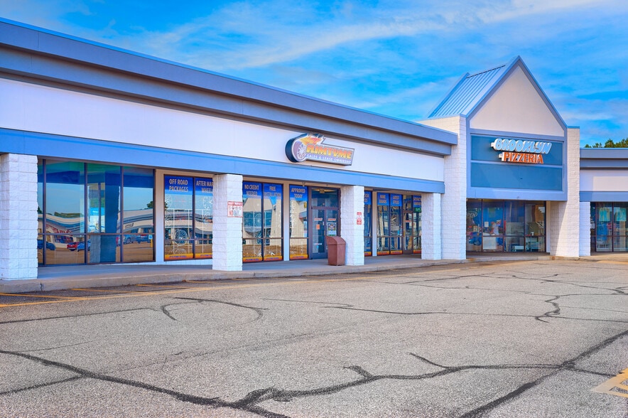 1111-1195 N Bragg Blvd, Spring Lake, NC to rent - Building Photo - Image 1 of 11