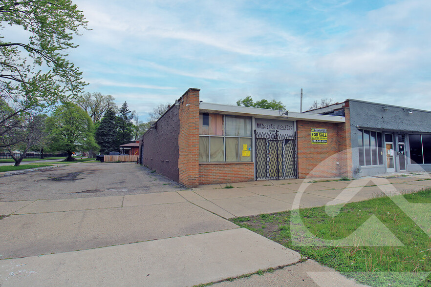 19000 W 7 Mile Rd, Detroit, MI for sale - Building Photo - Image 1 of 4