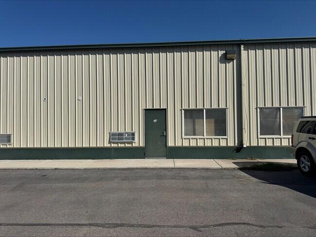 More details for 5745 Industry Way, Chubbuck, ID - Industrial to Rent