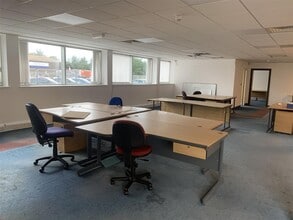 Blackburn Rd, Burnley to rent Interior Photo- Image 2 of 2