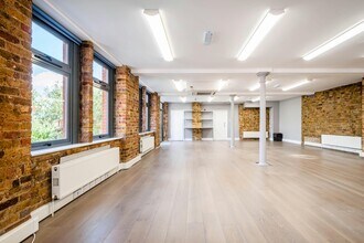 54 Commercial St, London to rent Interior Photo- Image 2 of 11