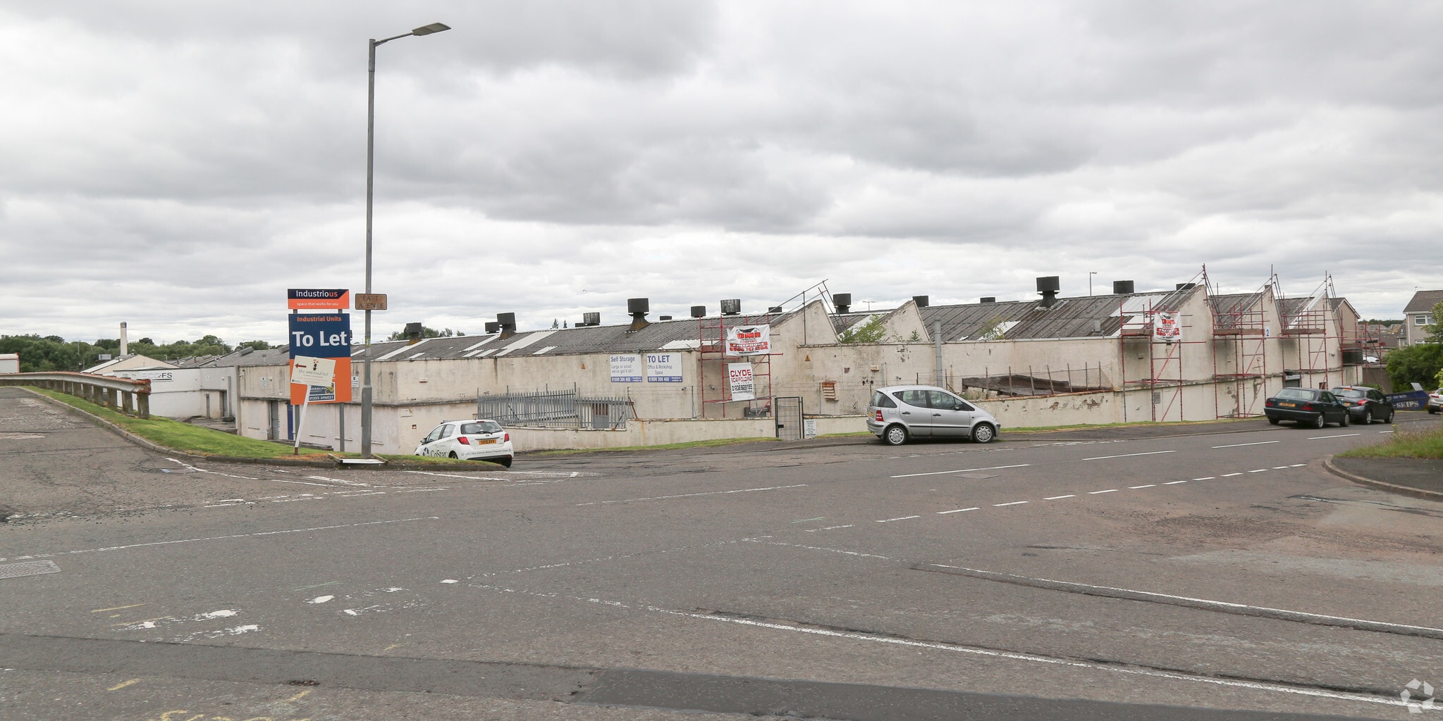 Third Rd, Blantyre to rent Primary Photo- Image 1 of 2