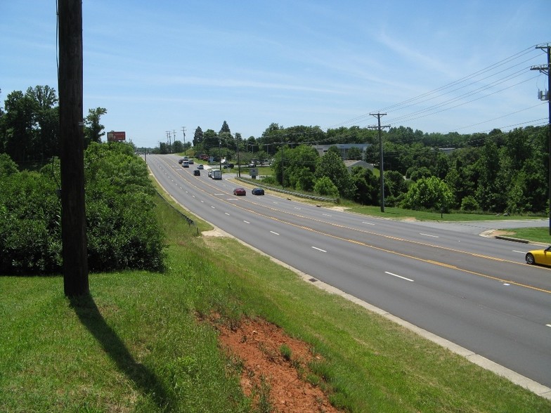 Forest Road (US 221), Lynchburg, VA for sale - Building Photo - Image 1 of 1