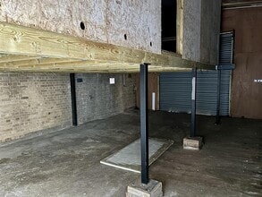 2-4 Market Sq, Witney for sale Interior Photo- Image 2 of 5