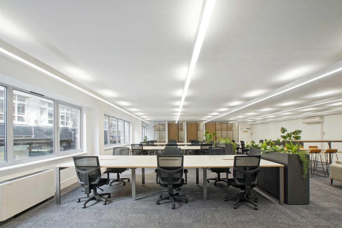 50 Featherstone St, London to rent Interior Photo- Image 1 of 12