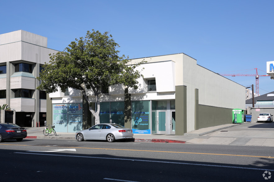 717-721 Santa Monica Blvd, Santa Monica, CA for rent - Primary Photo - Image 1 of 7