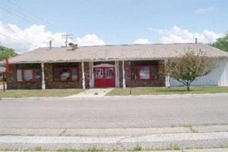 927 W Laketon Ave, Muskegon, MI for sale Primary Photo- Image 1 of 2