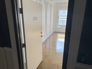 453 S Spring St, Los Angeles, CA for rent Building Photo- Image 1 of 12