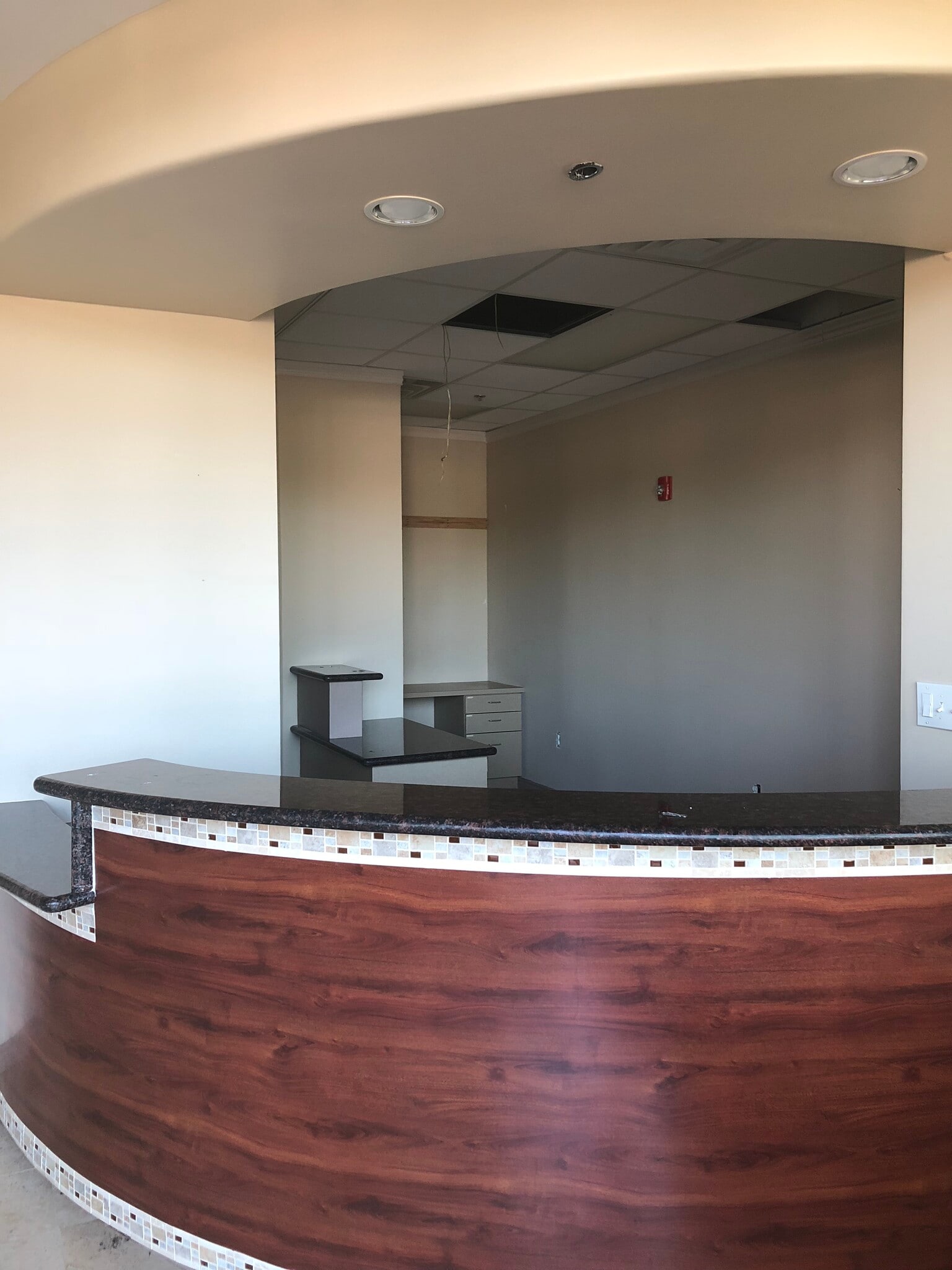 9722 US Highway 90A, Sugar Land, TX to rent Interior Photo- Image 1 of 17