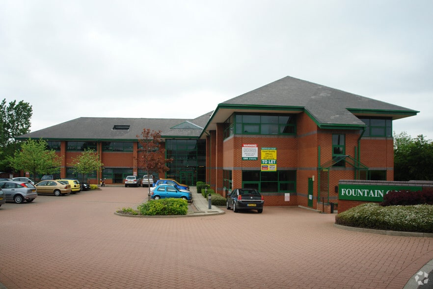 Bruntcliffe Way, Morley to rent - Primary Photo - Image 1 of 2