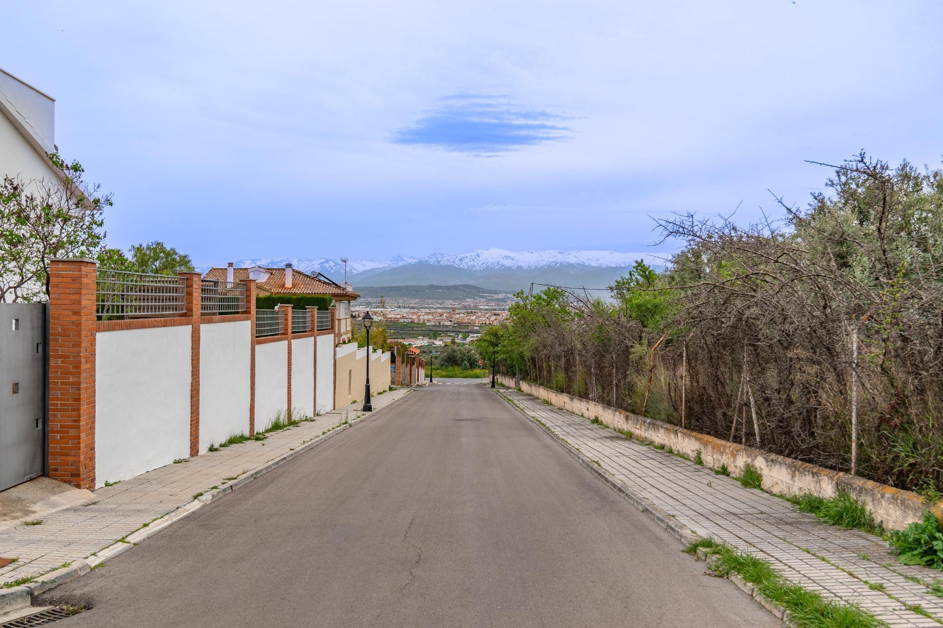 Land in Albolote, Granada for sale Building Photo- Image 1 of 18