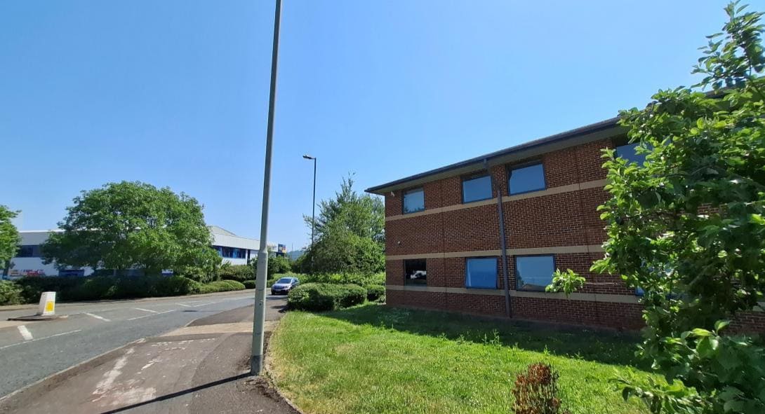 Falcon Clos, Quedgeley to rent Primary Photo- Image 1 of 4