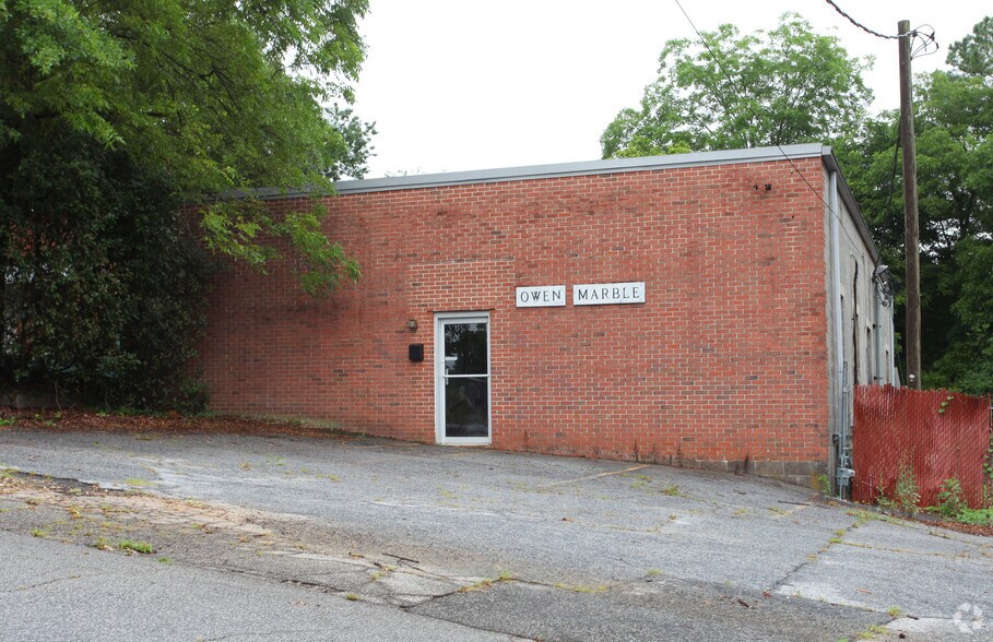 164 Oak St, Avondale Estates 30002 UK