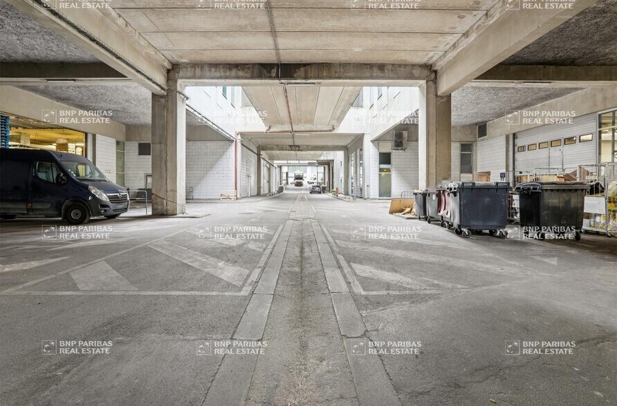 Light Industrial in Ivry-sur-Seine to rent - Building Photo - Image 3 of 23