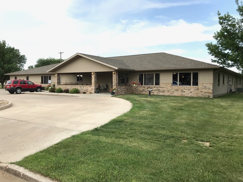 600 S Hill St, Salem, SD for sale - Building Photo - Image 1 of 13