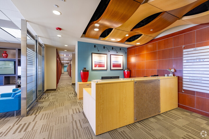 14301 FNB Pky, Omaha, NE to rent - Building Photo - Image 3 of 19