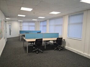 The Octagon, Van Rd, Caerphilly Business Park, Caerphilly for rent Interior Photo- Image 2 of 13