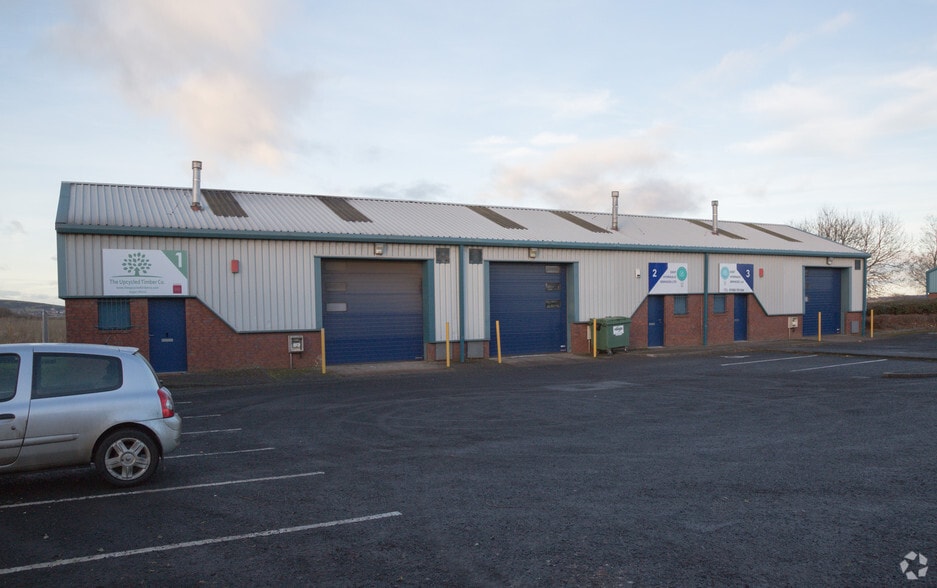 The Avenue, Lochgelly to rent - Building Photo - Image 2 of 2