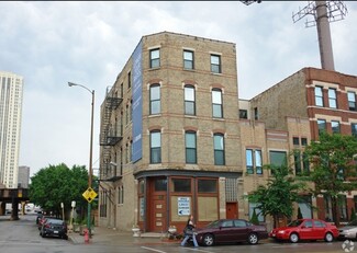 More details for 643 W Grand Ave, Chicago, IL - Retail for Rent