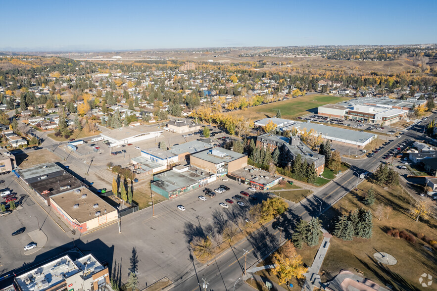 7930 Bowness Rd NW, Calgary, AB for rent - Aerial - Image 2 of 4