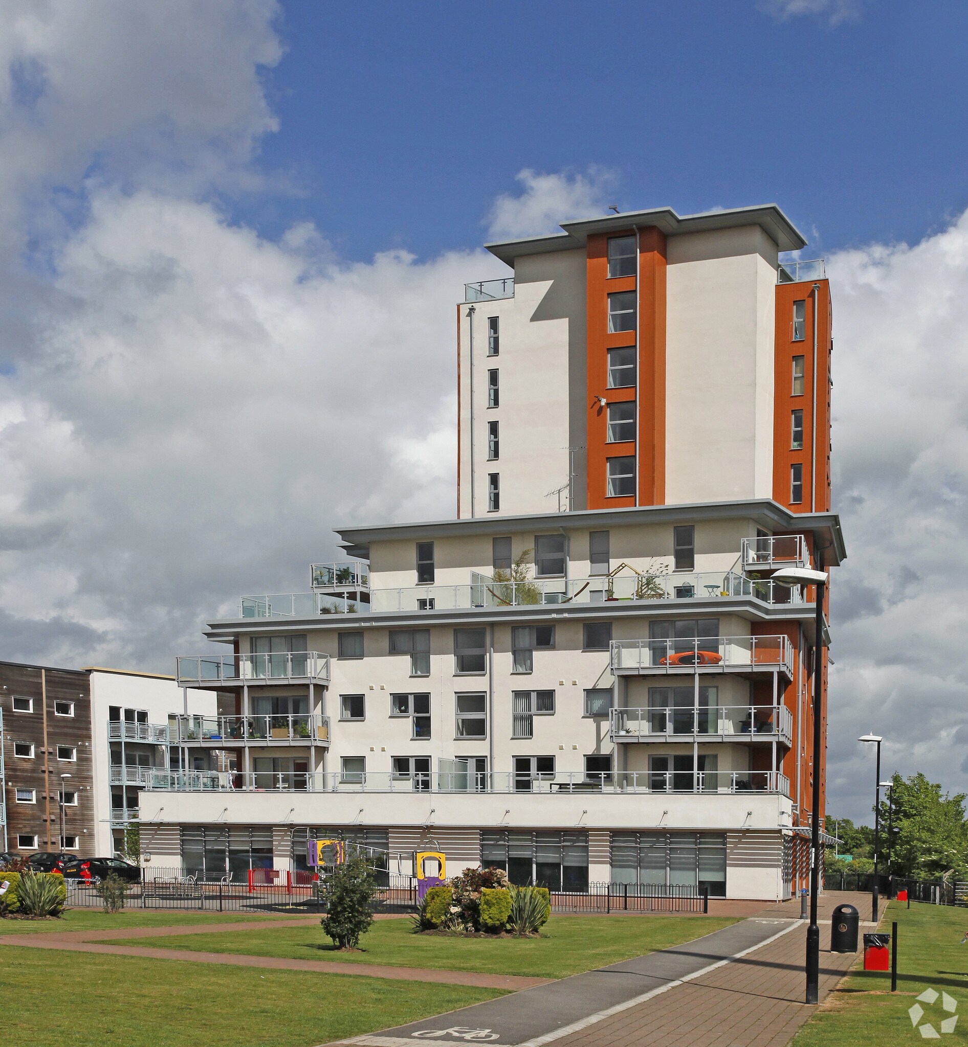 2 Reavell Pl, Ipswich for sale Primary Photo- Image 1 of 3